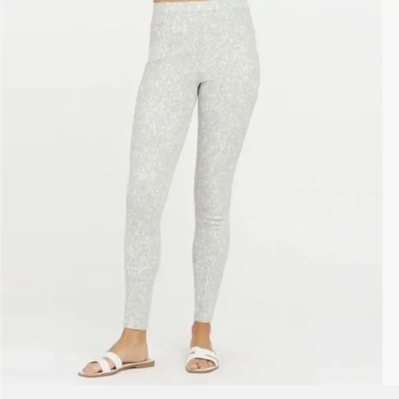 Spanx Ankle Jeanish Leggings in Speckled Grey New Size Large - Picture 1 of 7
